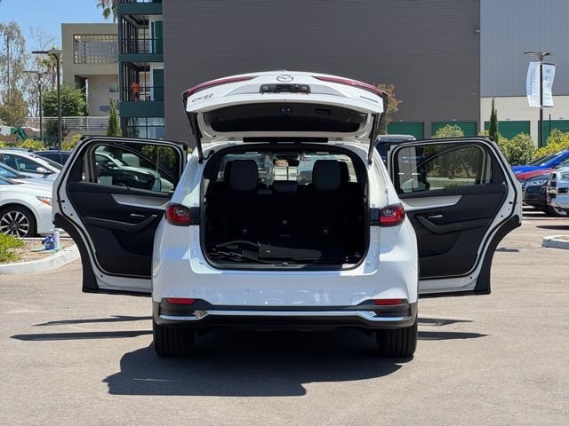 Used 2024 White Mazda Premium Plus image 27