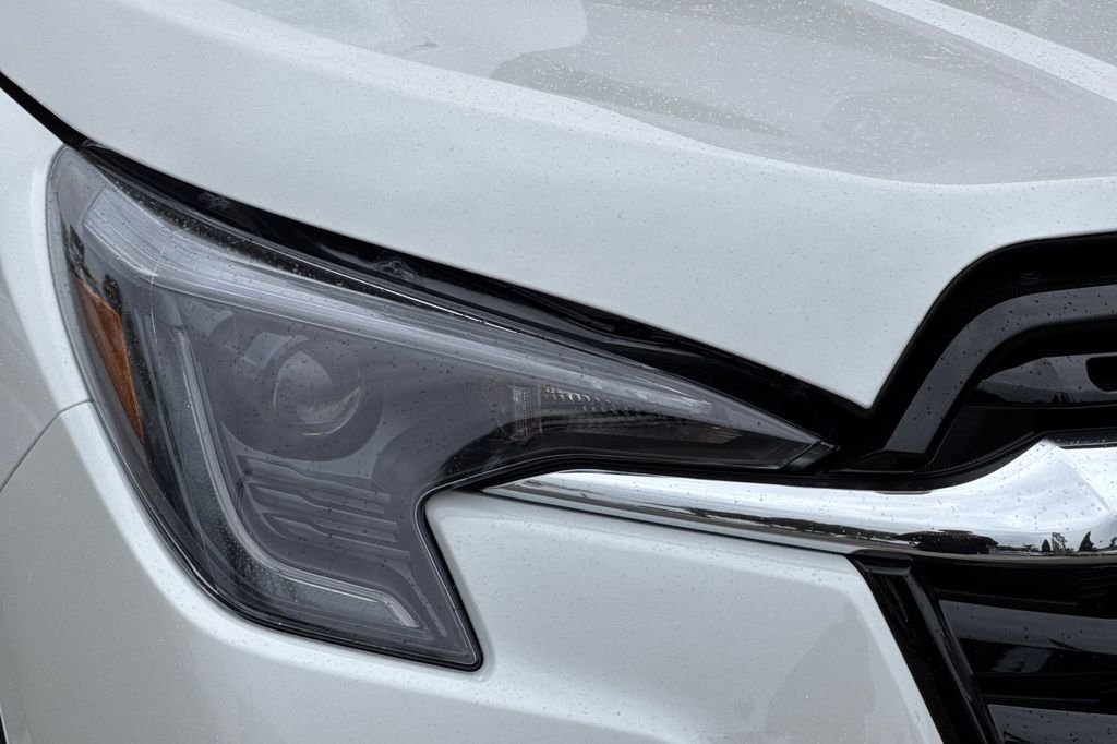 New 2026 CRYSTAL WHITE PEARL Subaru Limited 7-Passenger image 36
