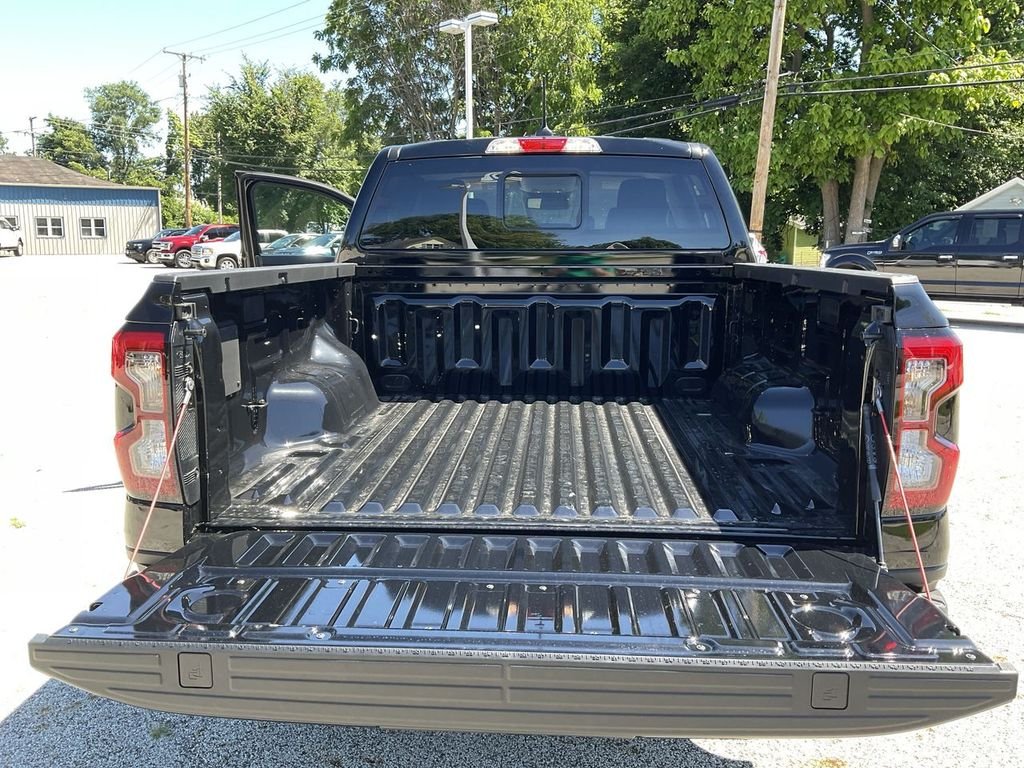 New 2026 Shadow Black Ford XLT image 23