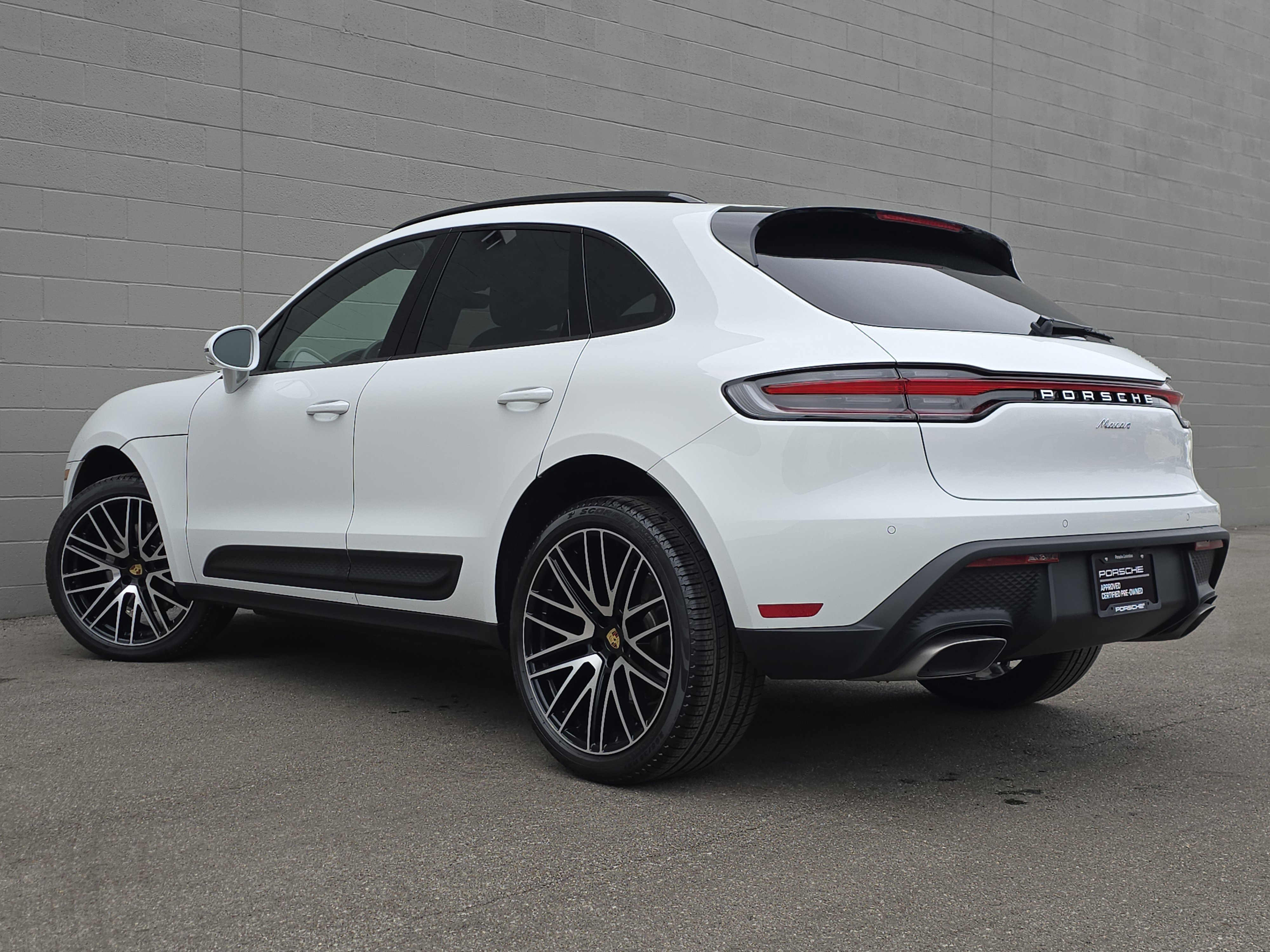Used 2025 White Porsche  image 3