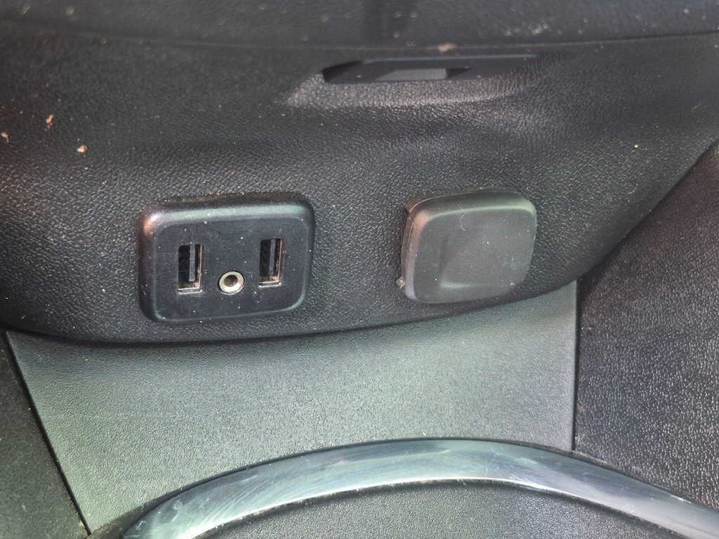 Used 2018 SANDY RIDGE METALLIC Chevrolet LT image 33