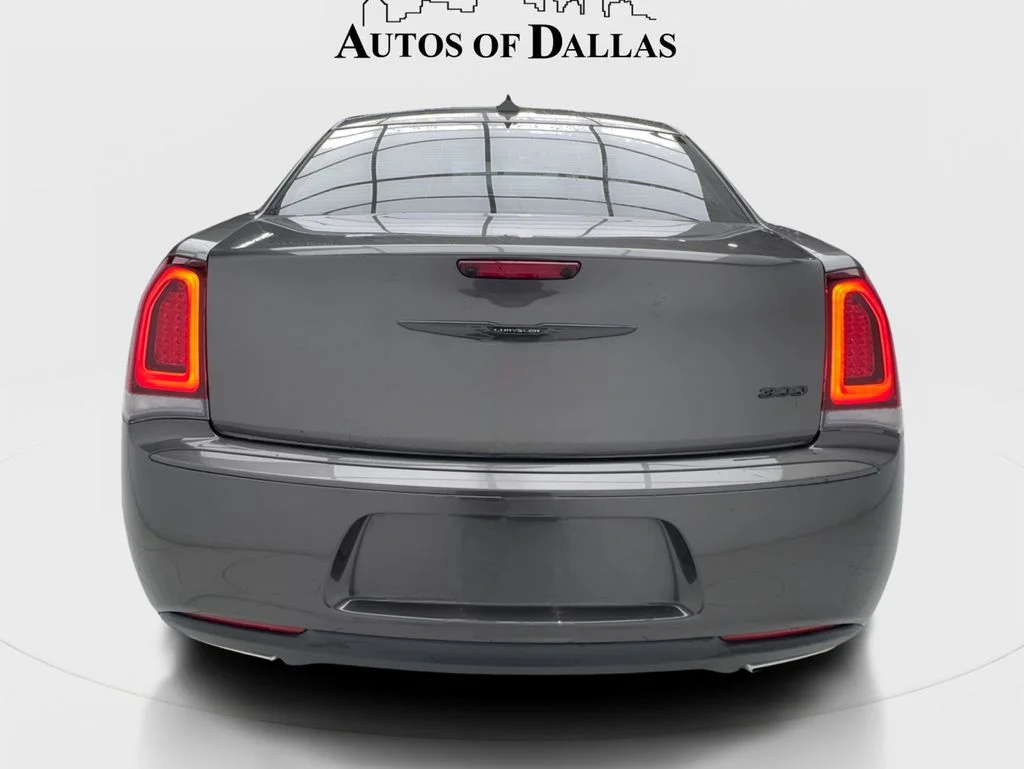 Used 2023 Gray Chrysler Touring image 9