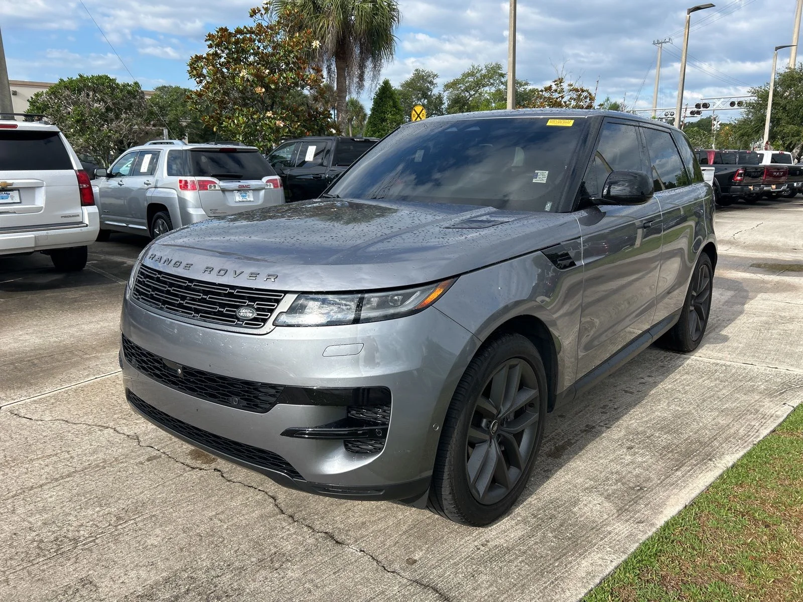 2024 Land Rover Range Rover Sport P360 SE MHEV's photo