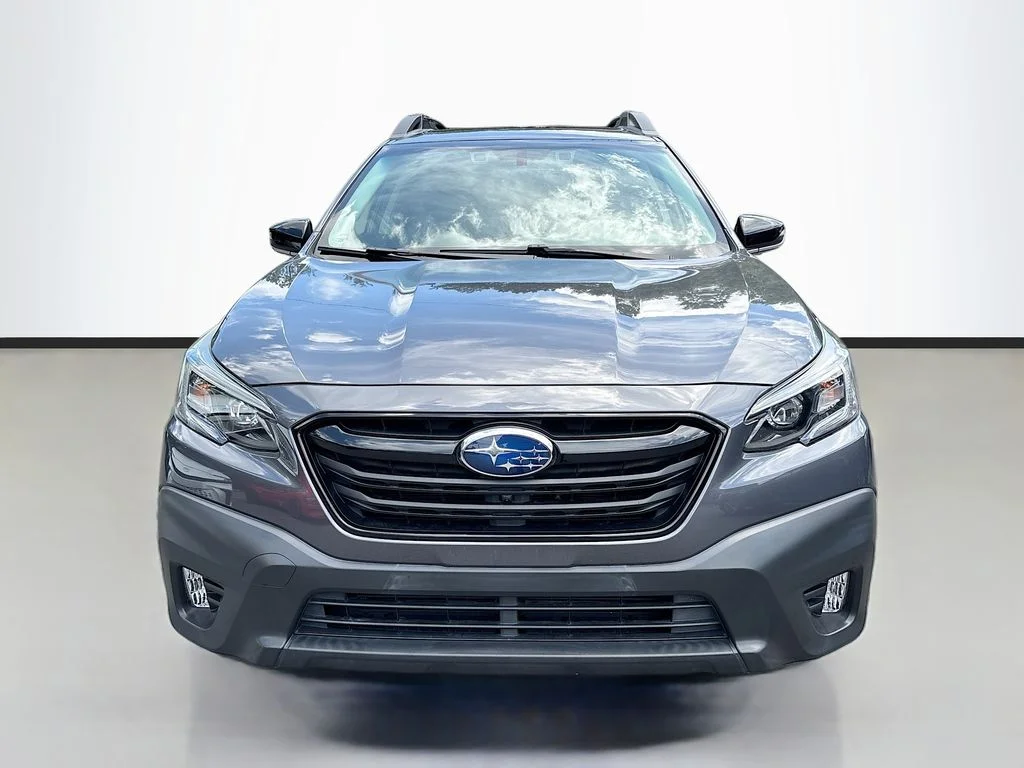 Used 2022 Gray Metallic Subaru Onyx Edition XT image 2