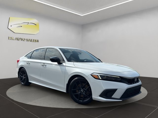 Used 2023 White Honda  image 1