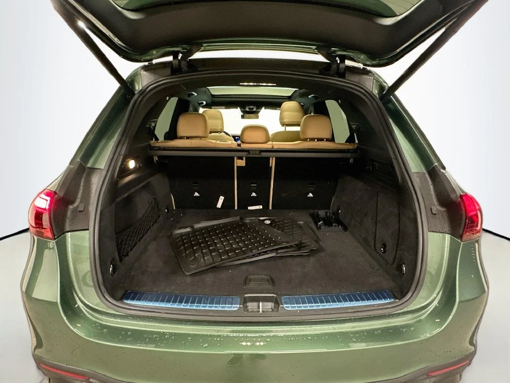 Certified Used 2026 MANUFAKTUR Ireland Mid Green Metallic Mercedes-Benz GLE 450 image 27