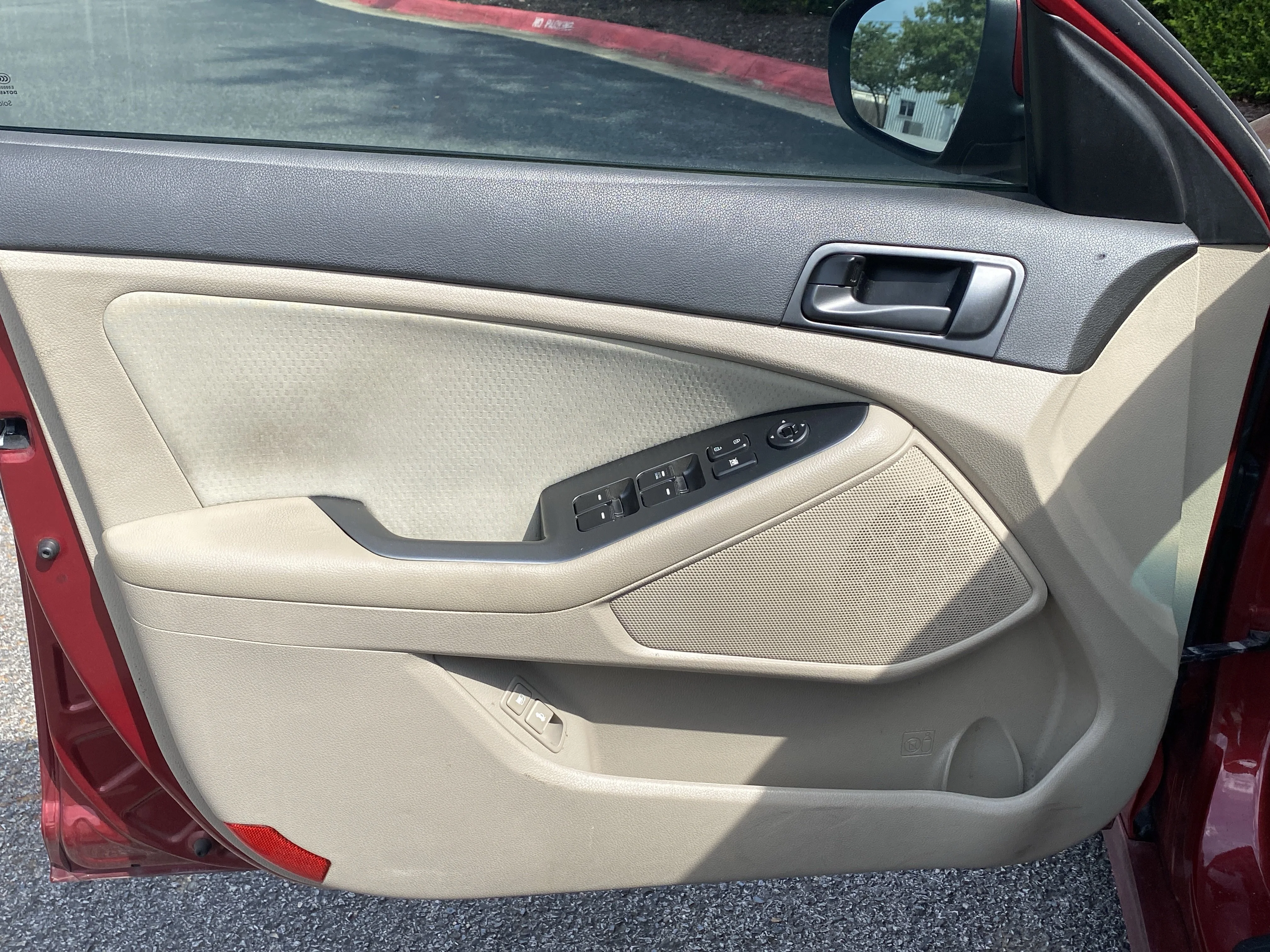 Used 2014 Remington Red Metallic Kia LX image 11