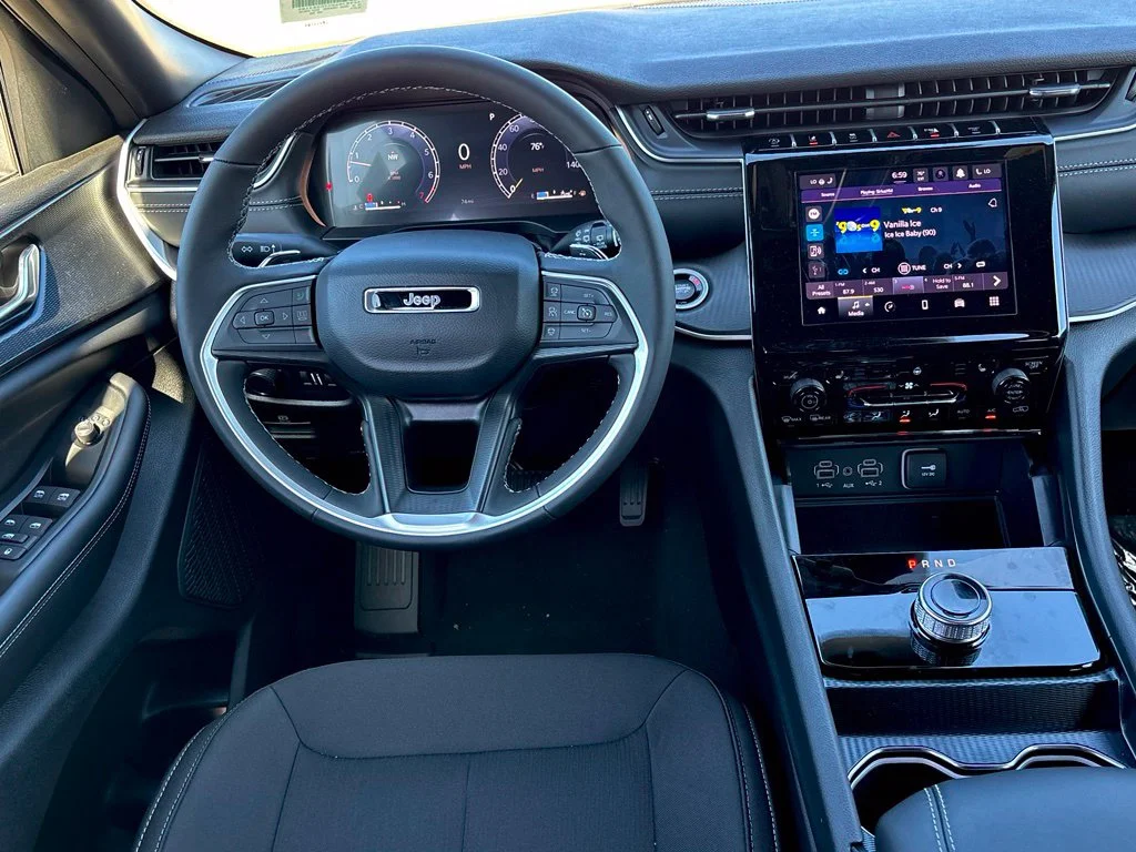 New 2026 Silver Jeep Laredo X image 13