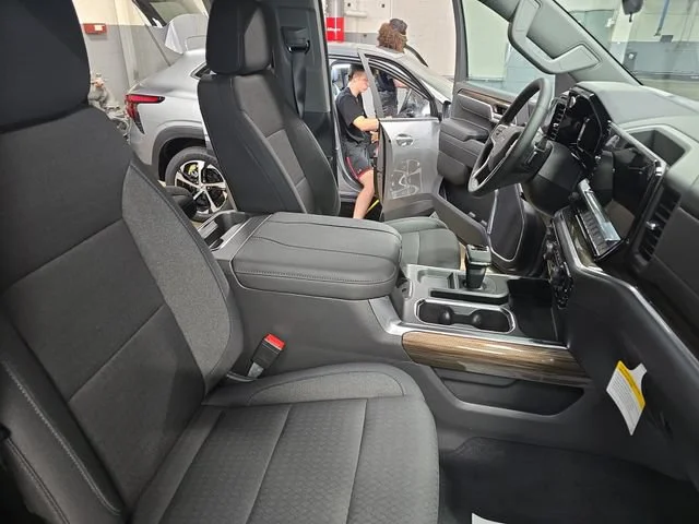 2026 Chevrolet Silverado 1500 LT Trail Boss - Photo 13