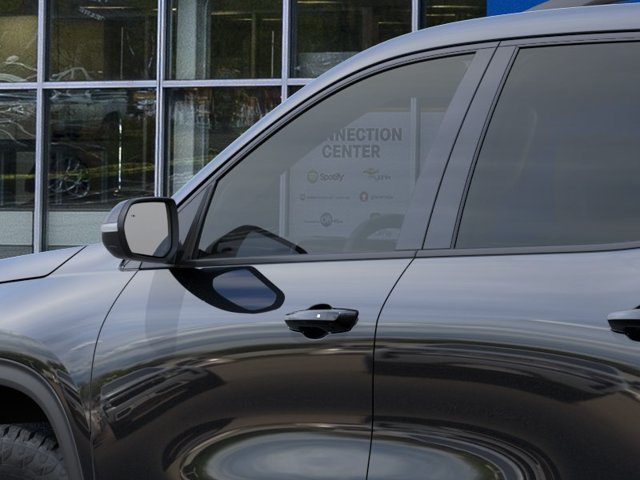2027 Chevrolet Traverse Z71 - Photo 12