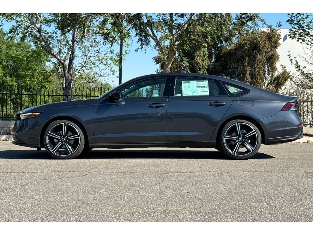 New 2026 Meteorite Gray Metallic Honda SE image 8