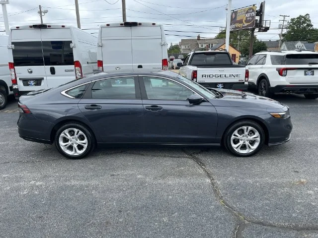 Used 2025  Honda LX image 11