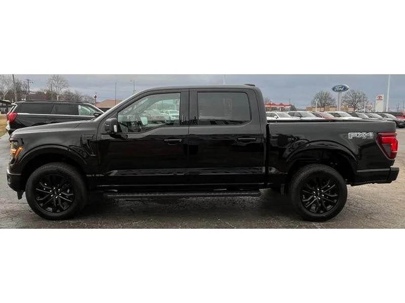 New 2026 Agate Black Metallic Ford XLT image 5