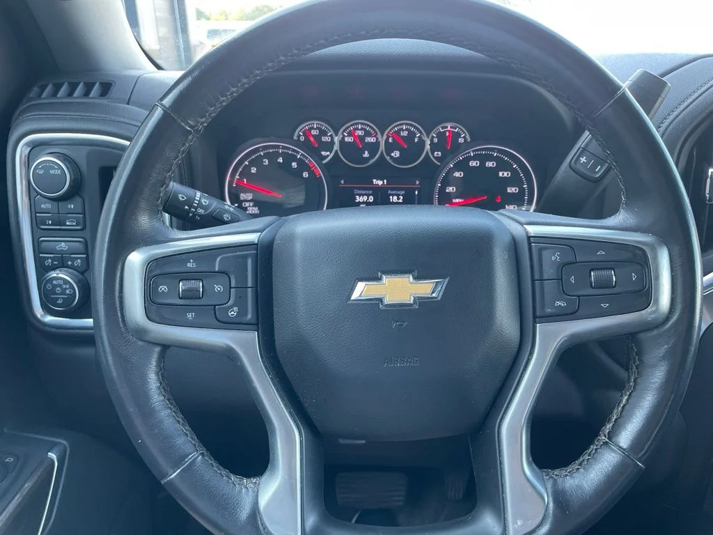 Used 2022 Blue Chevrolet LT image 30
