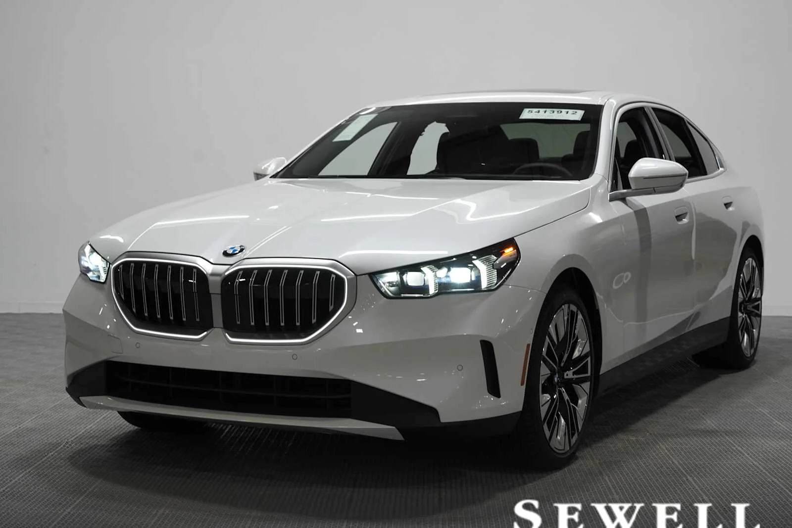 2026 BMW 5 Series 530i