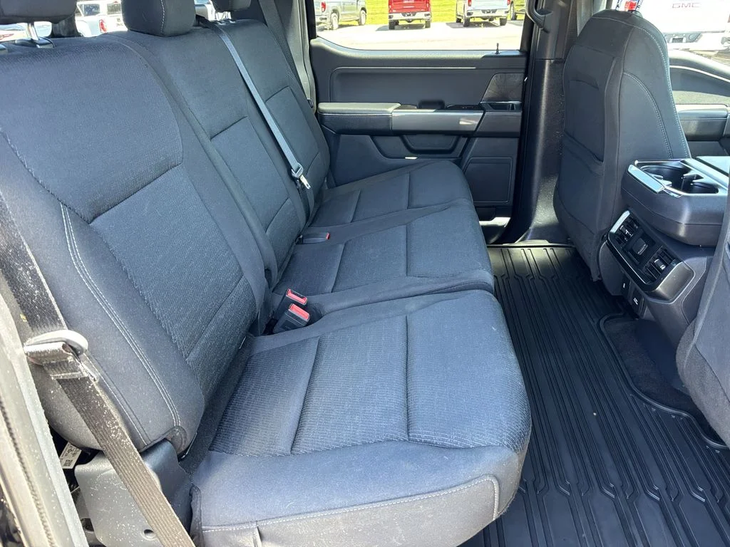 Used 2022 Black Ford XLT image 19