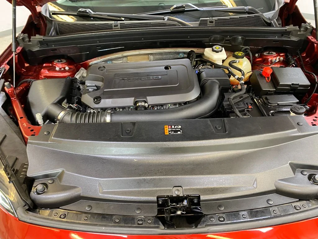 Used 2024 Red Buick Sport Touring image 9