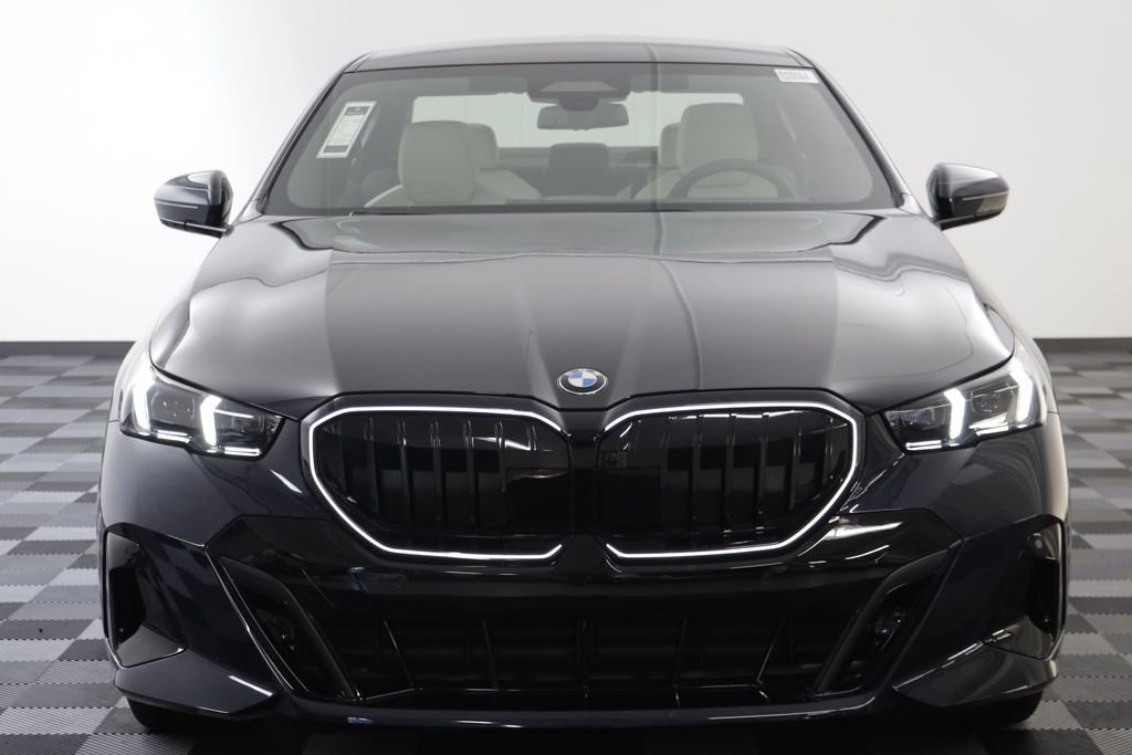 New 2027 Carbon Black Metallic BMW 530i xDrive image 23
