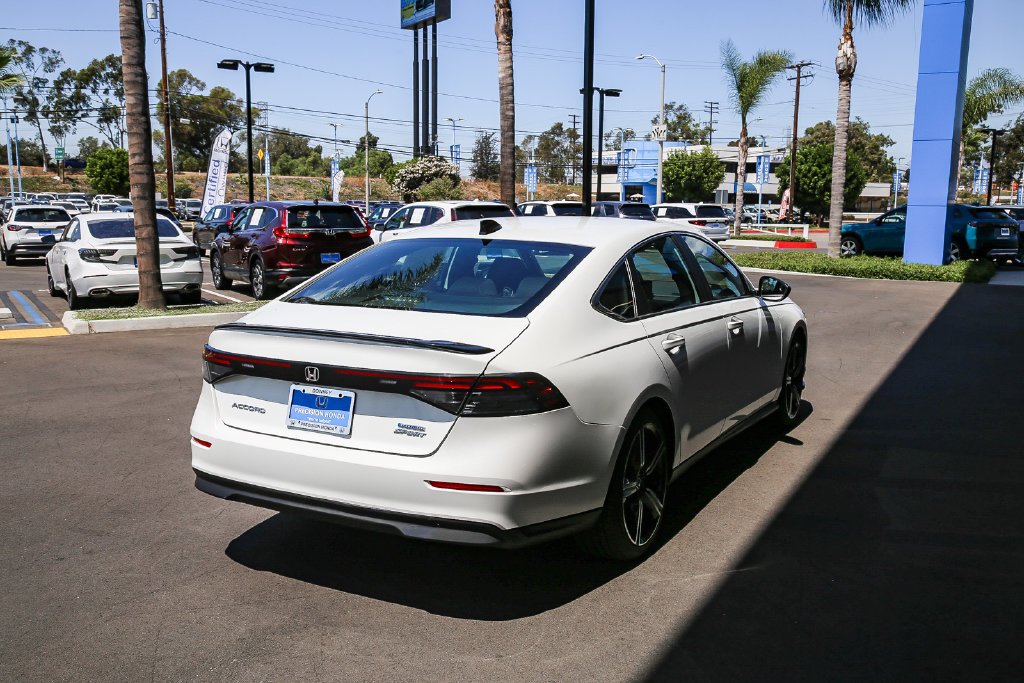 Certified Used 2024 Platinum White Pearl Honda HYBRID SPORT image 7