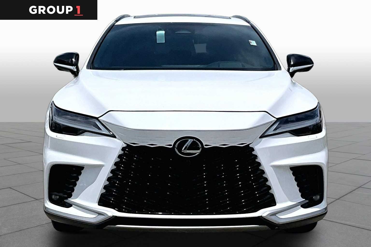 Used 2024 Ultra White Lexus F SPORT Handling image 4
