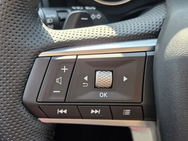 New 2026 Black Mitsubishi SE 1.5T 2WD image 14