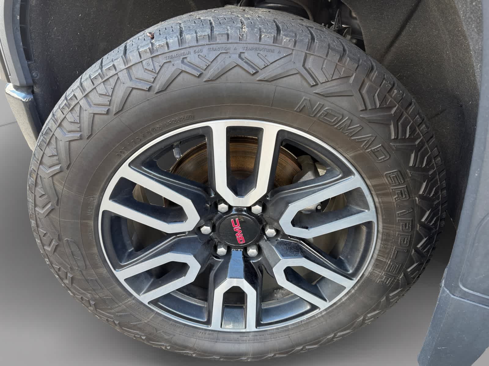 Used 2022 Onyx Black GMC AT4 image 9