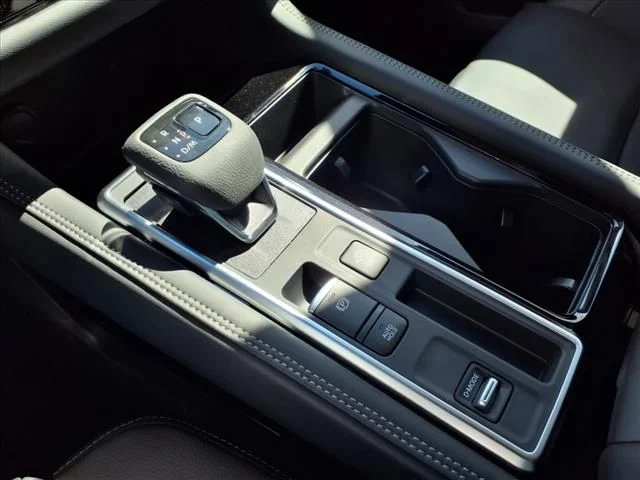 2025 Nissan Pathfinder Platinum - Photo 17