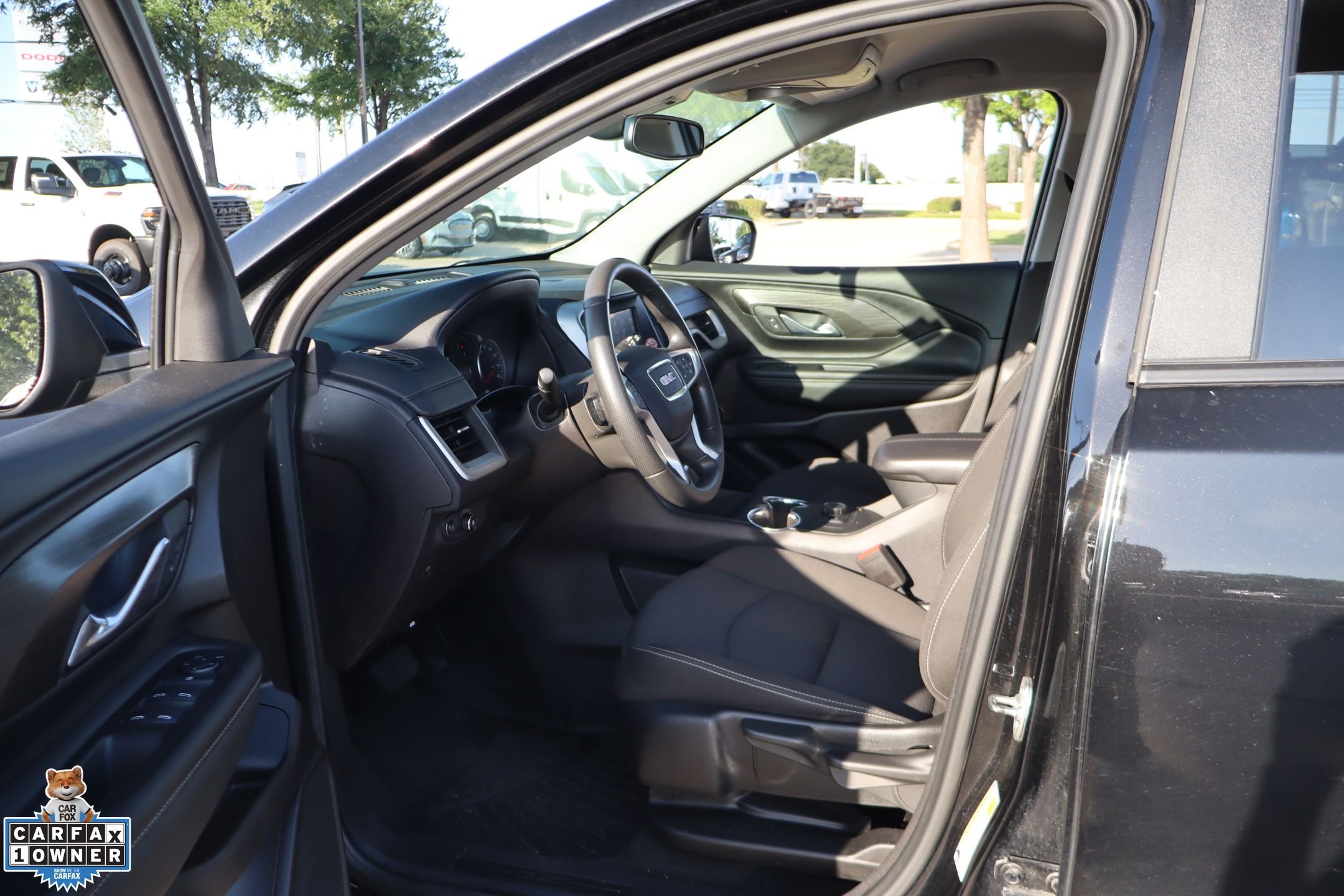 Used 2024 Ebony Twilight Metallic GMC SLE image 23