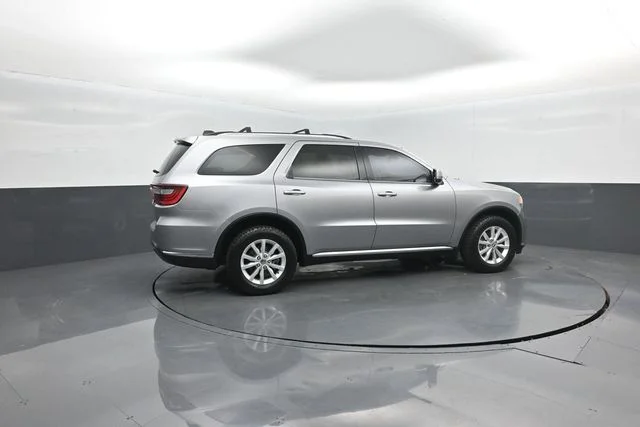 Used 2015 Silver Dodge SXT image 8