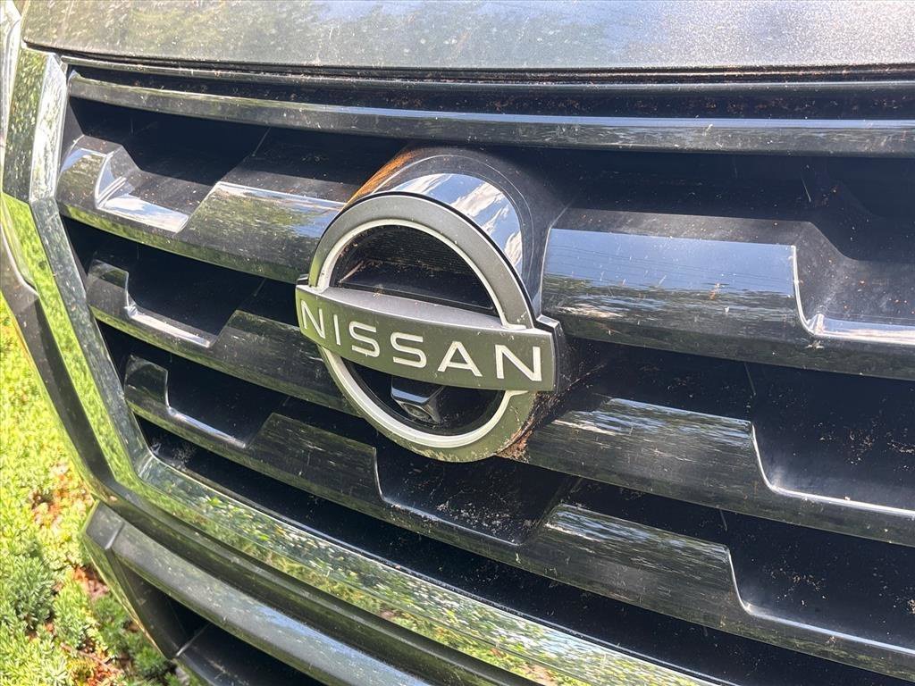 Used 2023 Gray Nissan SL image 4
