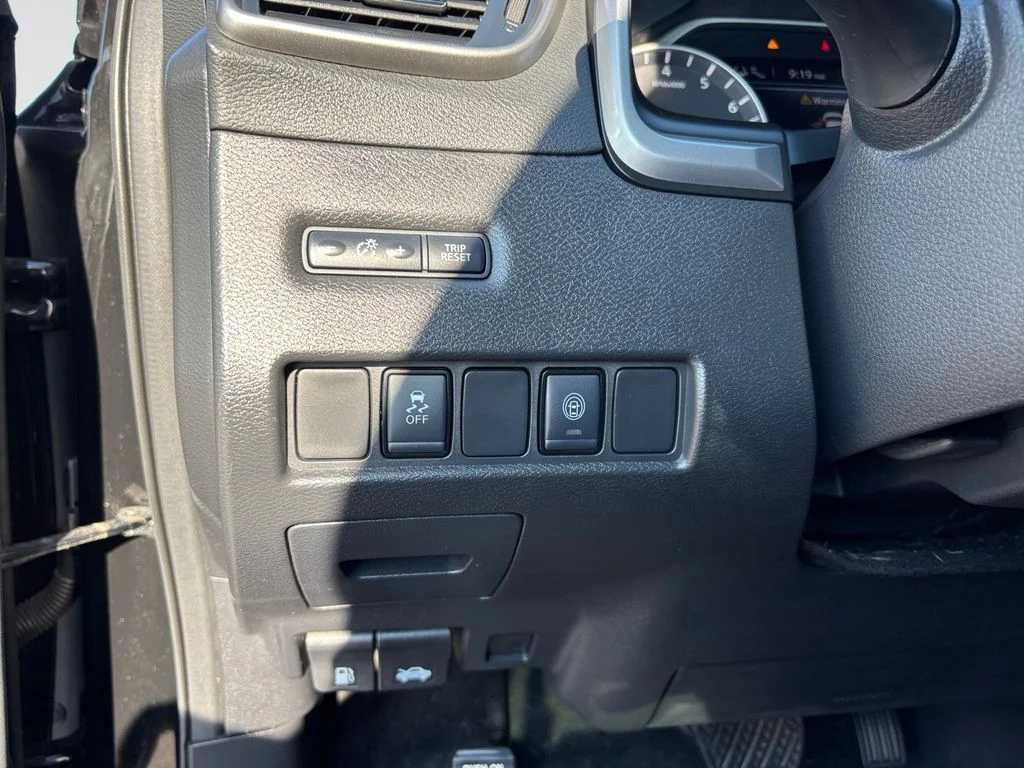 Used 2020 Black Nissan S image 31