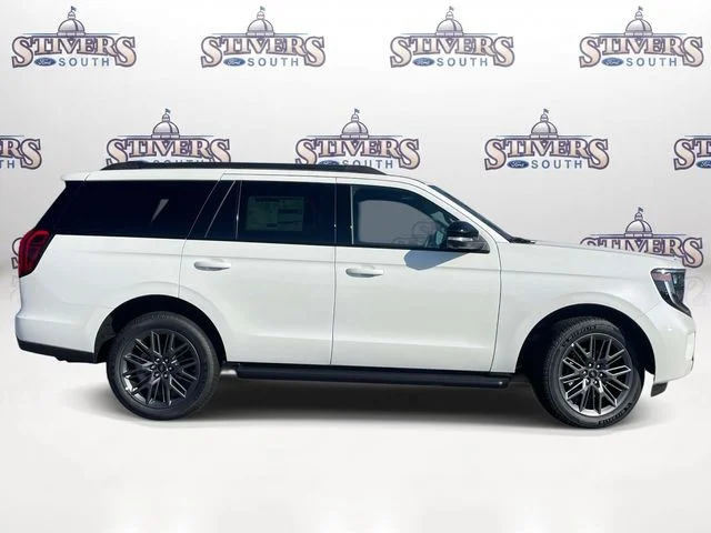 New 2026 White Ford Platinum image 2