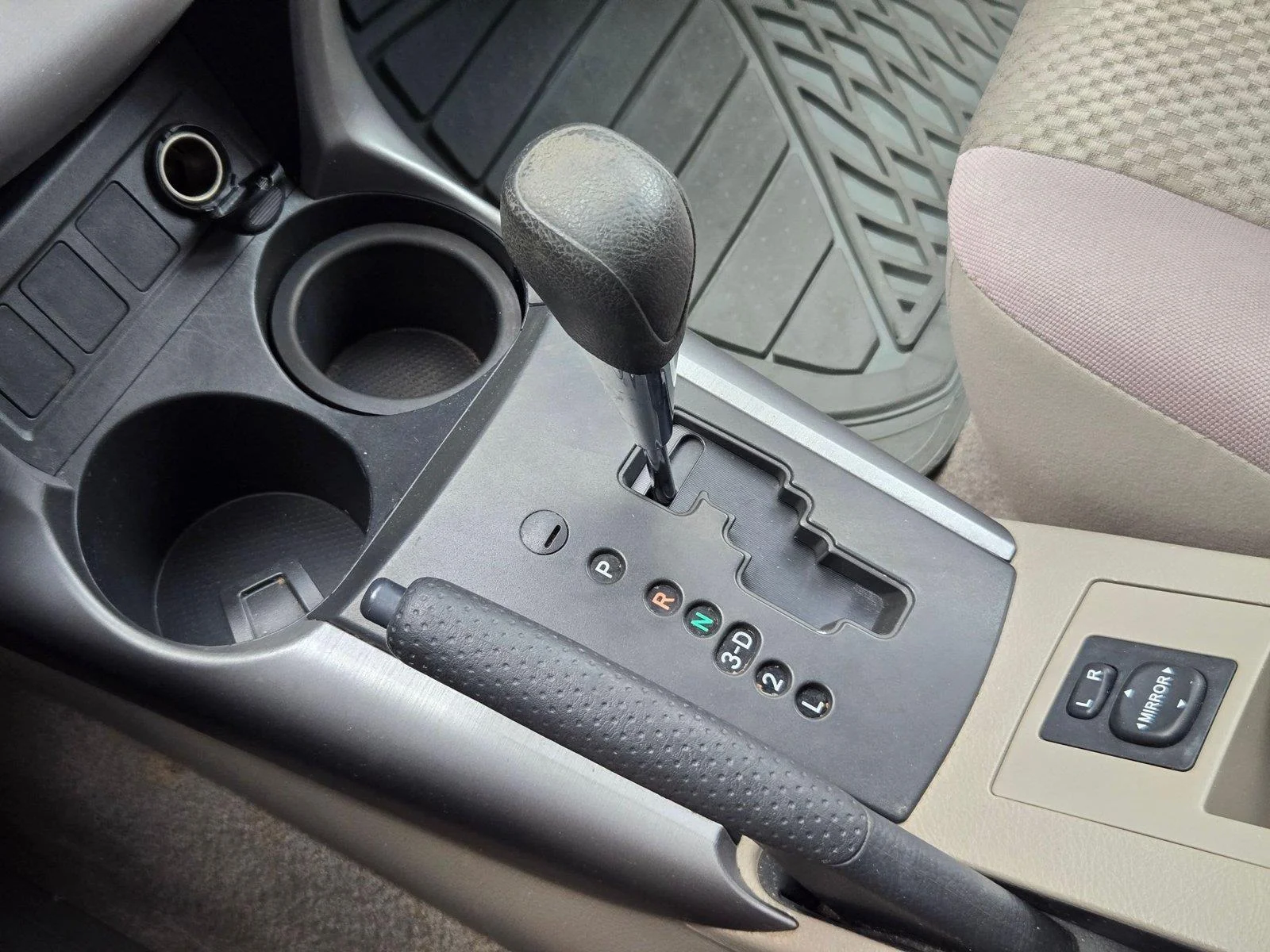 Used 2008 Everglade Metallic Toyota Base image 19