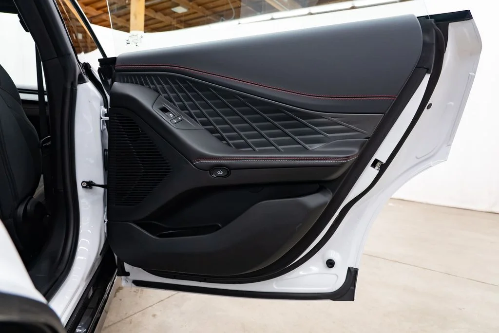 New 2026 White Knuckle Exterior Paint Dodge R/T image 26