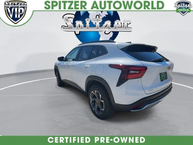 Used 2024 White Chevrolet LT image 7