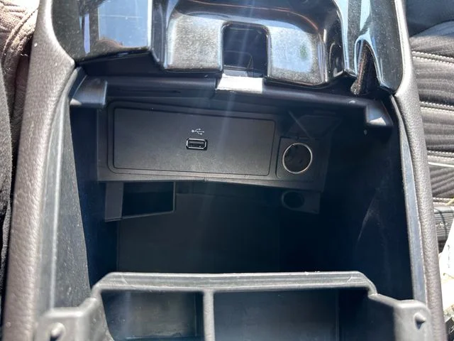 Used 2016 Silver Ford SE image 18