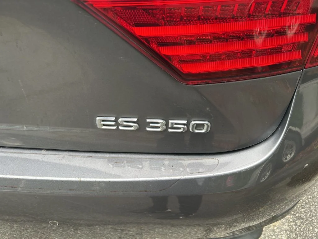 Used 2013 Gray Lexus 350 image 9