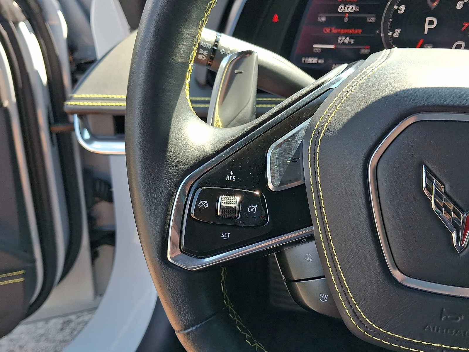 Used 2020 CERAMIC MATRIX GRAY METALLIC Chevrolet 3LT image 19