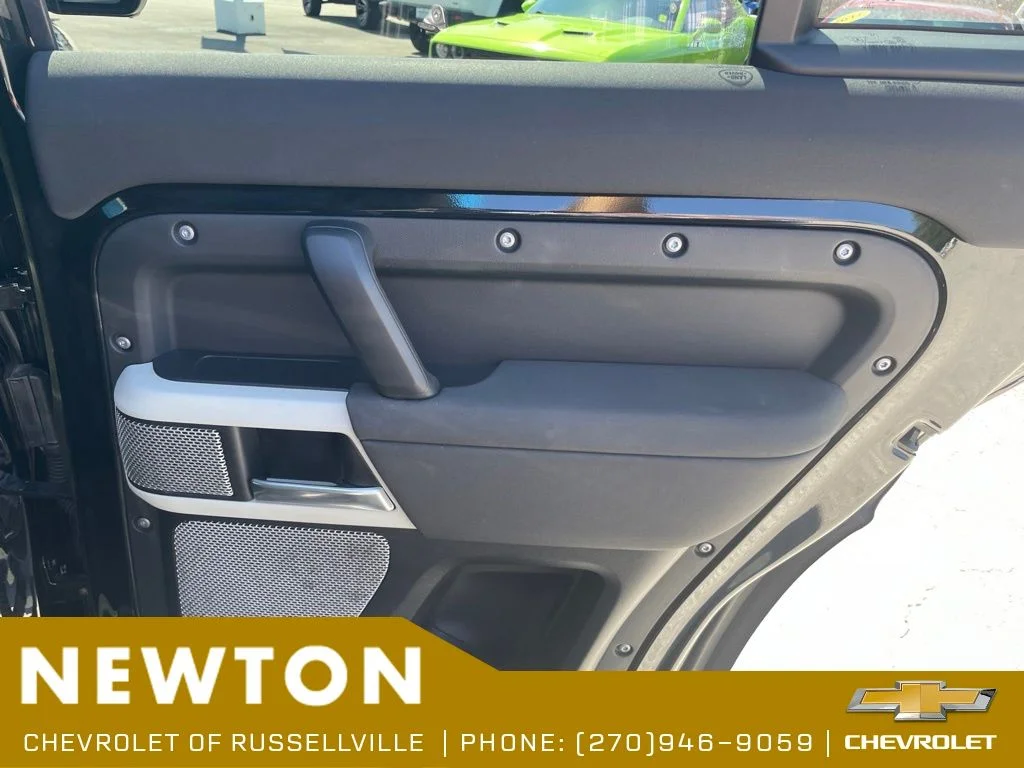 Used 2023 Black Land Rover SE image 32