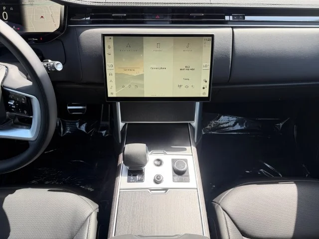 New 2027 Black Land Rover SE image 15