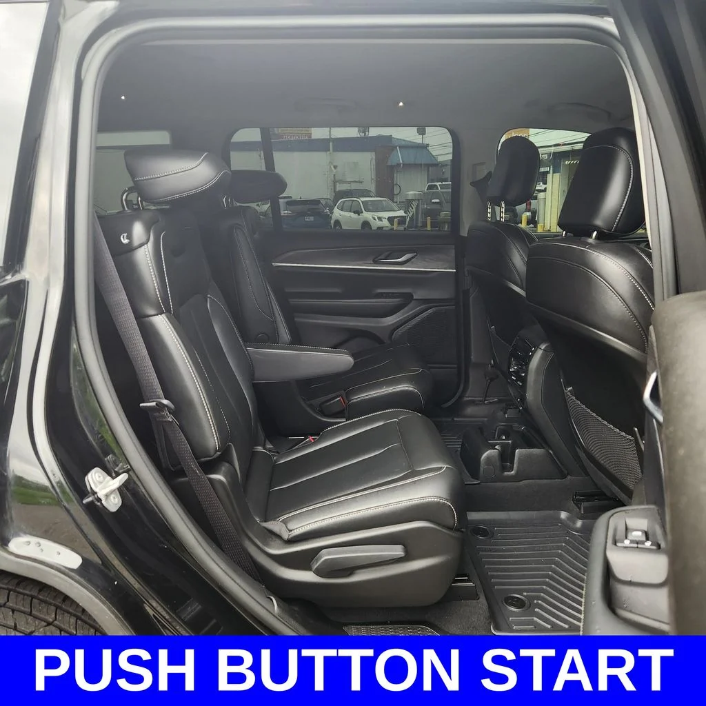 Used 2023 Black Jeep Limited image 11