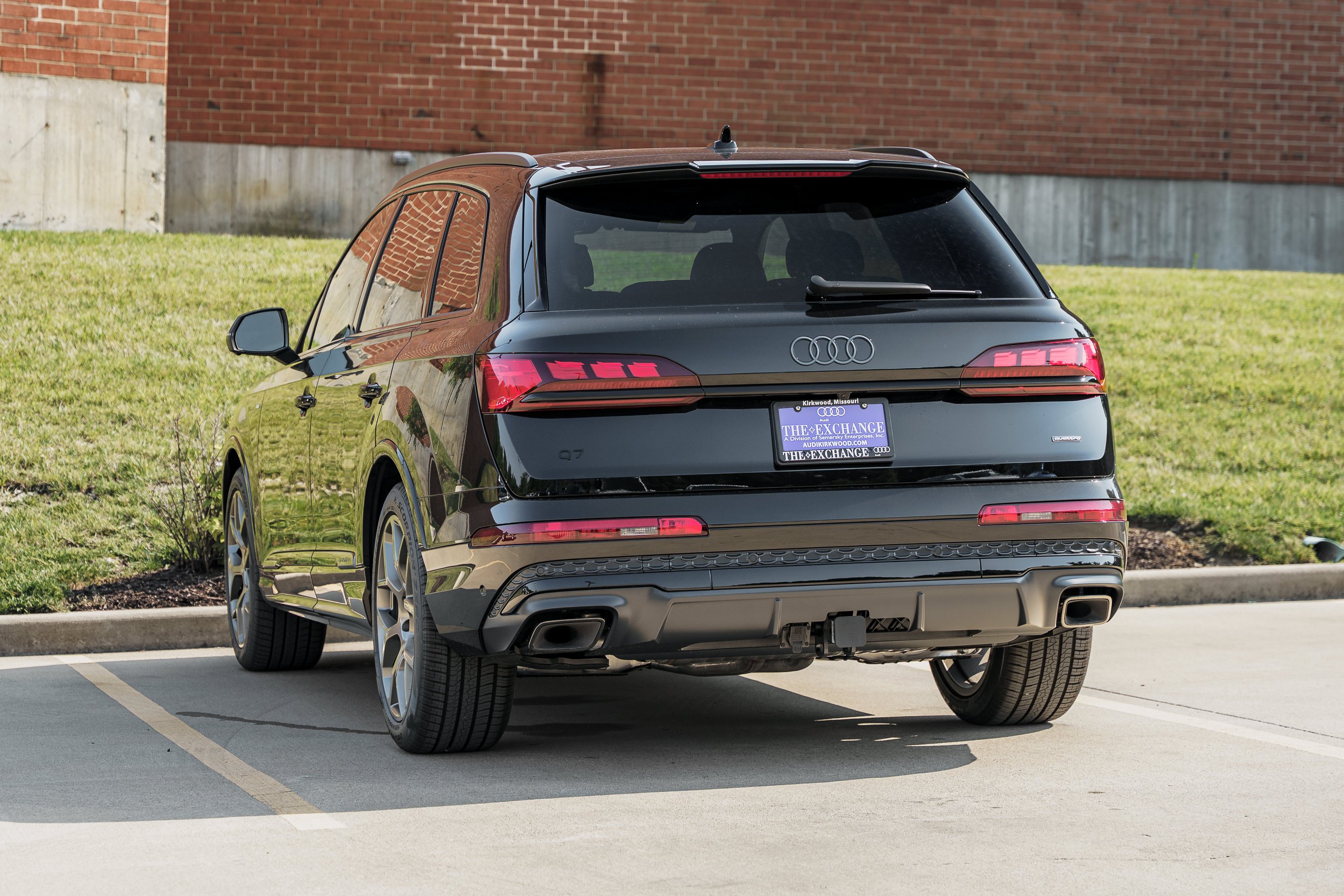 New 2026 MYTHOS BLACK Audi  image 5