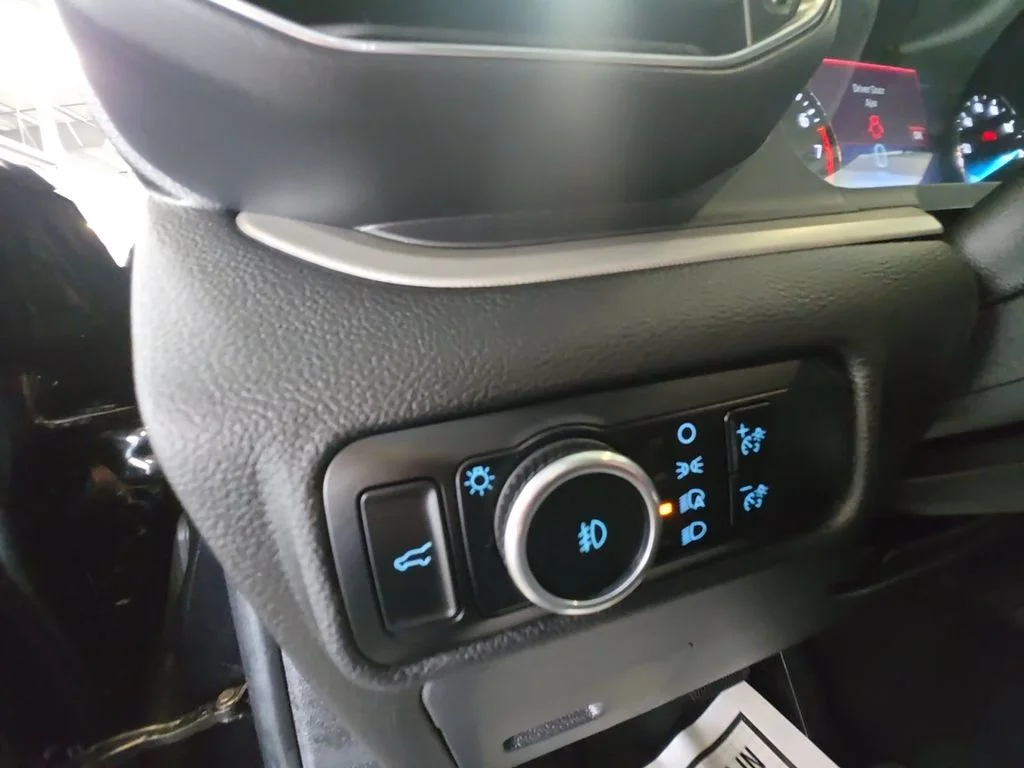 Used 2024 Black Ford XLT image 26