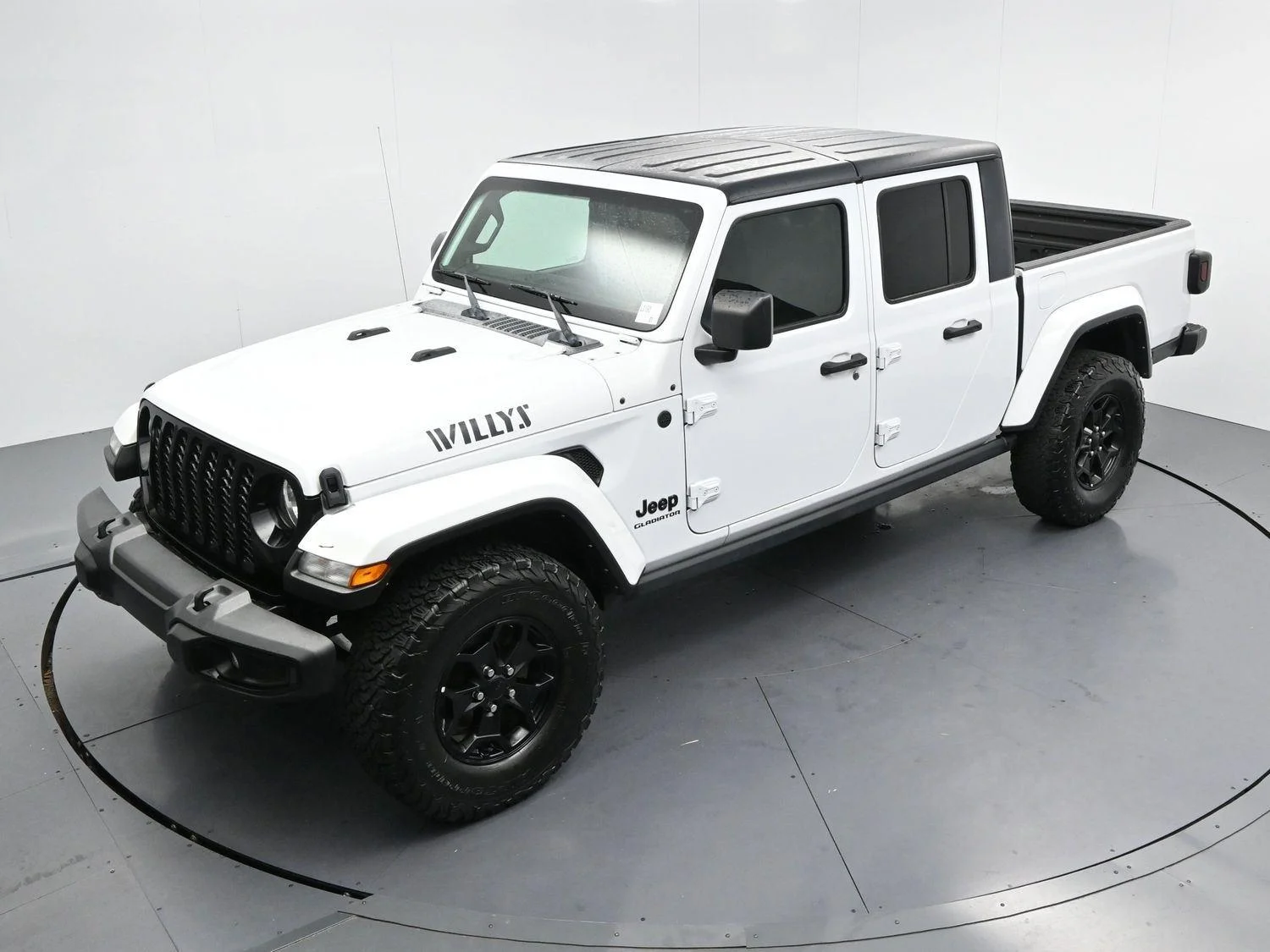 Used 2022 White Jeep Willys image 34