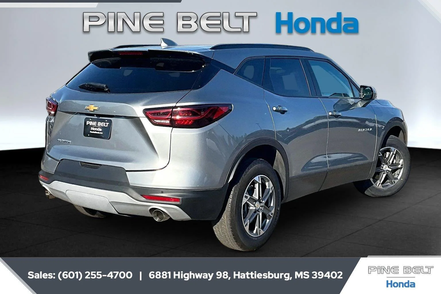 Used 2024 Sterling Gray Metallic Chevrolet LT image 11