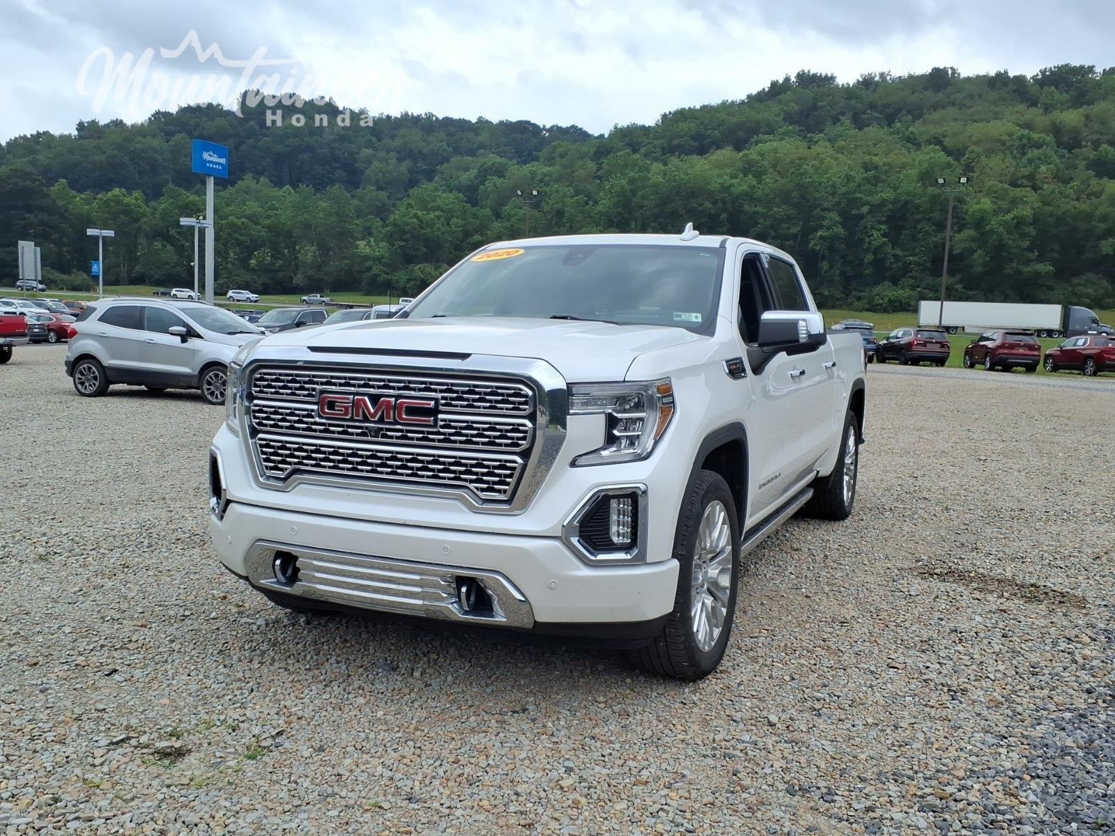 Used 2020 White Frost Tricoat GMC Denali image 1