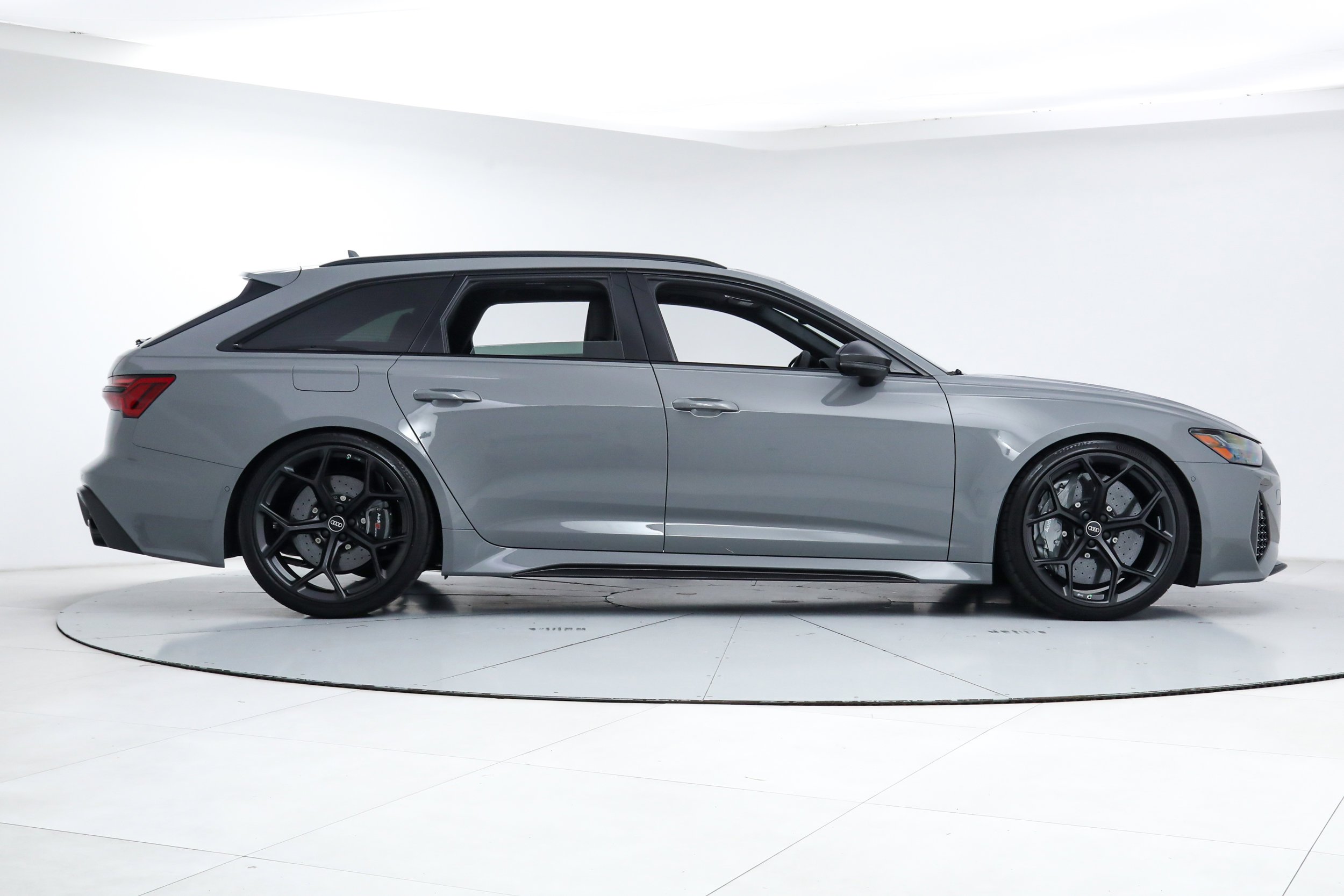 Used 2025 Gray Audi 4.0T image 6