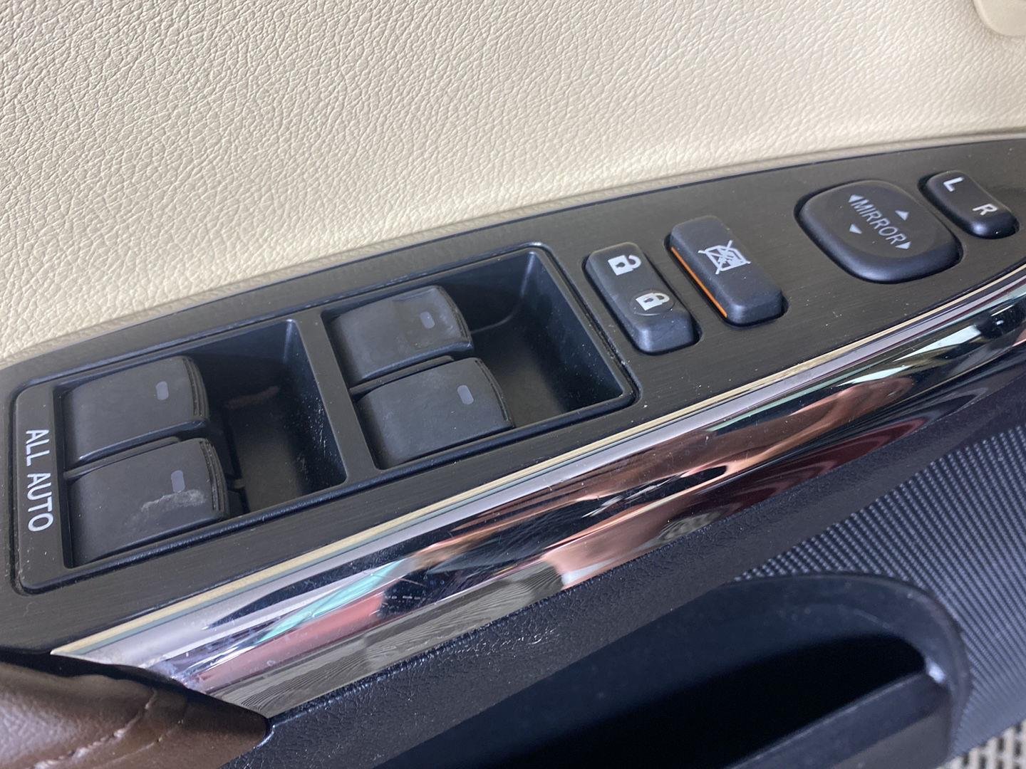 Used 2015 Mica Toyota Limited image 15