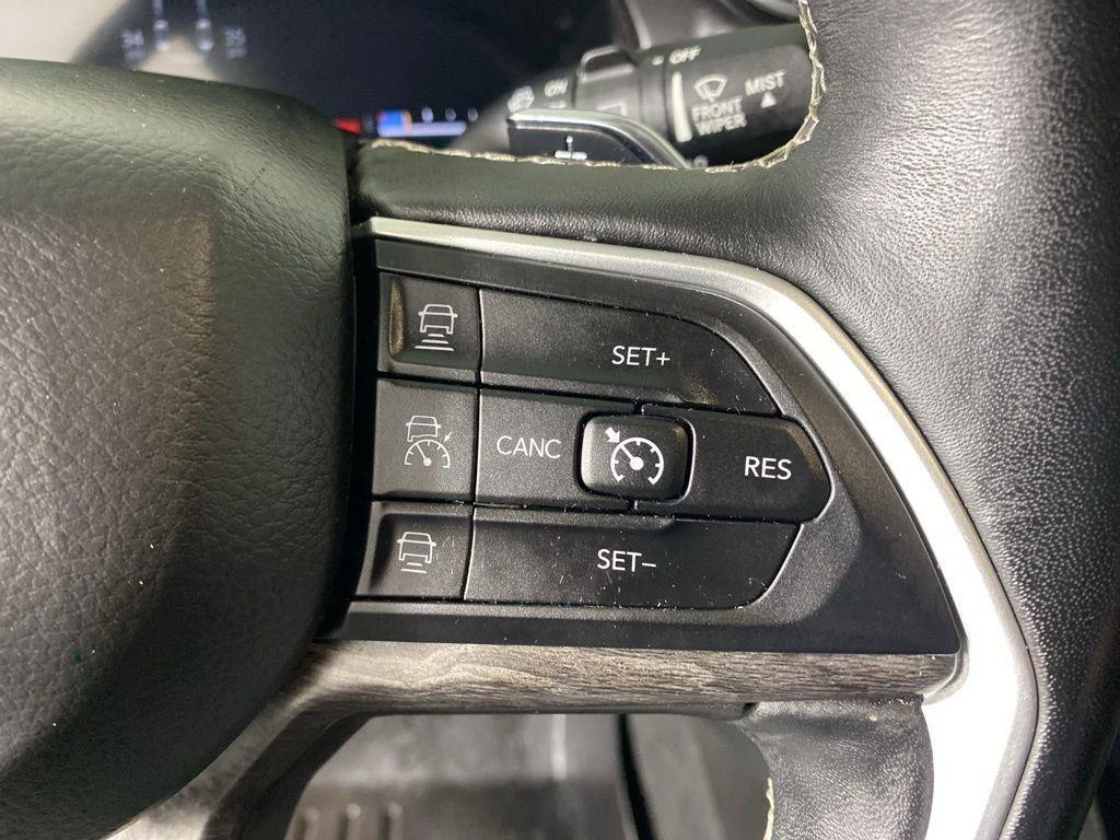 Used 2021 Bright White Clearcoat Jeep Limited image 19