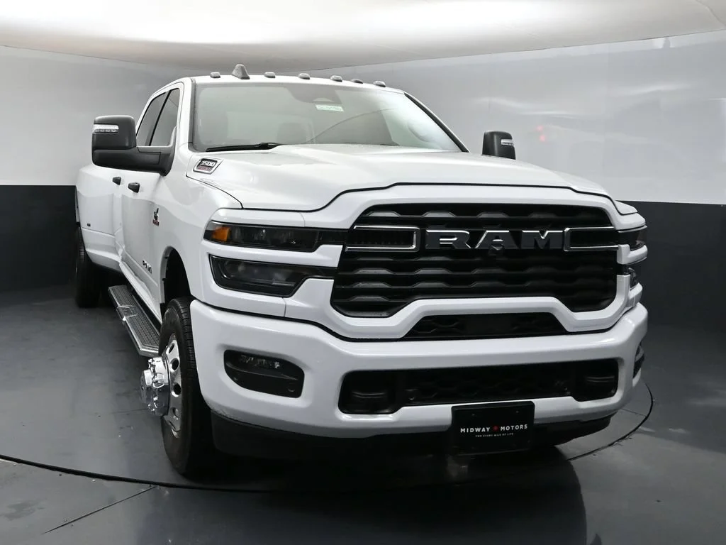 New 2026 Bright White Clear-Coat Exterior Paint RAM Big Horn image 6
